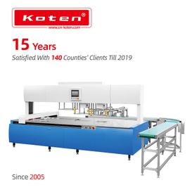 Máy tước tự động với thiết bị cơ học cơ học.